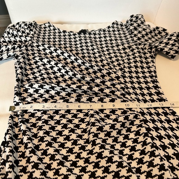 Bodycon houndstooth dress - Picture 10 of 16